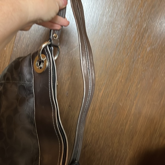 EUC Coach signature optic gray metallic fabric two way bag w/ purple interior - Picture 7 of 11